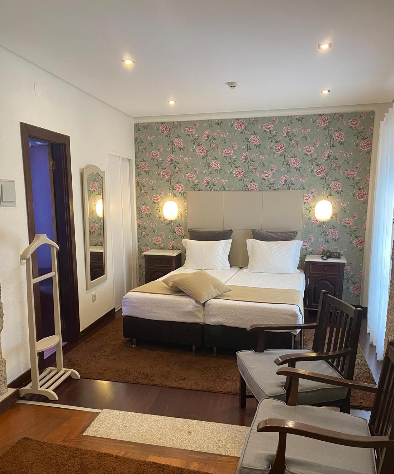 Hotel Central Jardim Герес Екстериор снимка